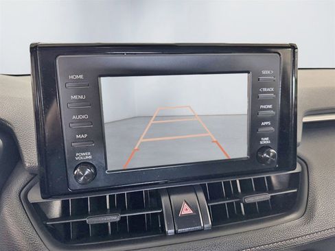 Used 2019 Toyota RAV4 LE w/ Carpet Mat Package image 15