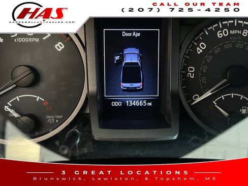 Used 2019 Toyota Tacoma TRD Sport AWD/4WD image 17