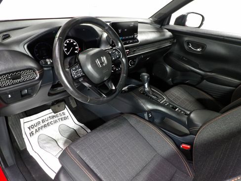 Used 2023 Honda HR-V Sport image 10
