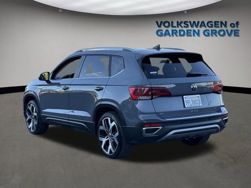 Used 2023 Volkswagen Taos SEL image 4