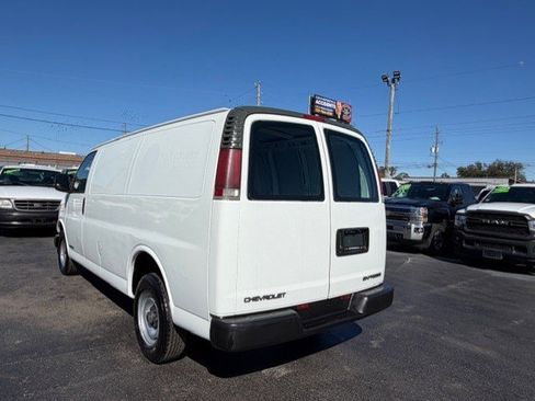 Used 2000 Chevrolet Express 2500 Express image 7
