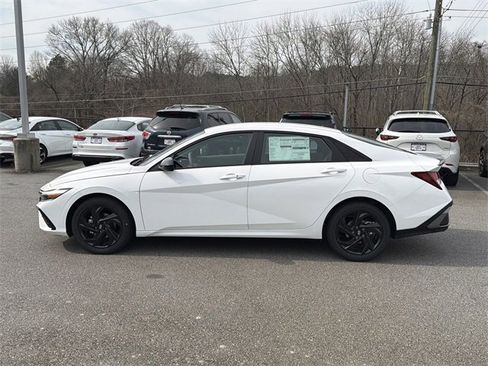 New 2026 Hyundai Elantra Sport image 4