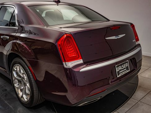 Used 2020 Chrysler 300 C w/ Sun, Sound & Nav Package RWD image 18