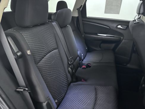 Used 2017 Dodge Journey Crossroad FWD image 27