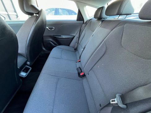 Used 2025 Kia K4 FWD image 22