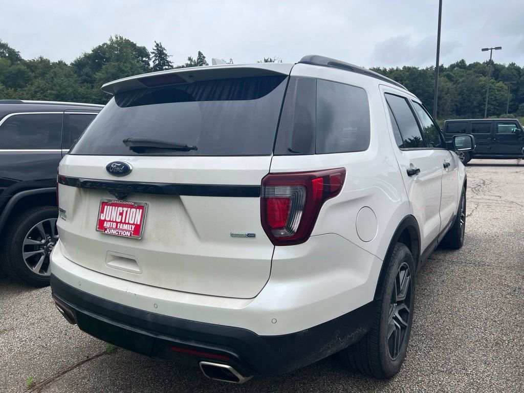 Used 2016 Ford Explorer Sport w/ Equipment Group 401A AWD/4WD image 4