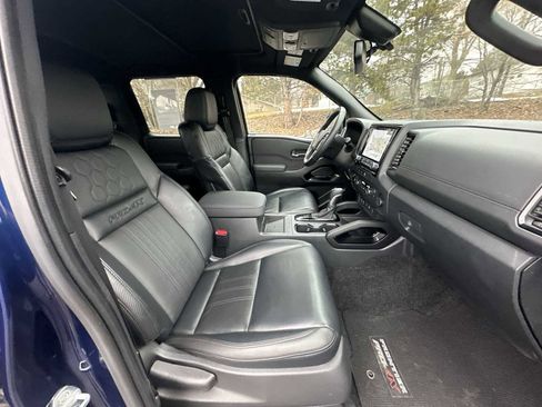 Used 2022 Nissan Frontier PRO-4X w/ Pro-4X Premium Package image 25