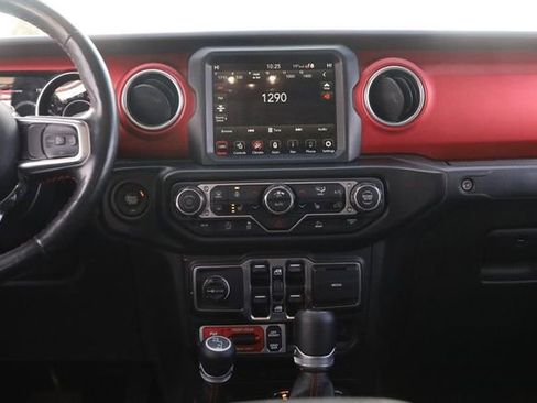 Used 2021 Jeep Gladiator Rubicon image 25