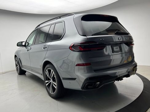 Certified 2025 BMW X7 M60i AWD/4WD image 4