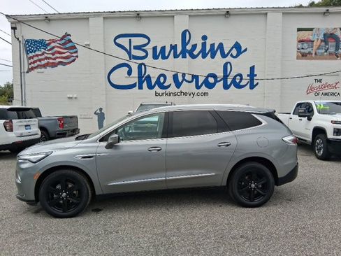 Certified 2023 Buick Enclave Essence w/ Sport Touring Edition image 1