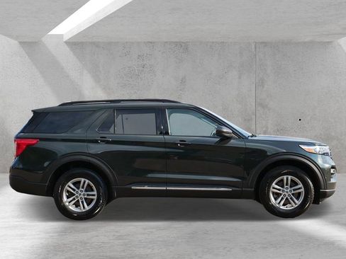 Certified 2023 Ford Explorer XLT w/ Equipment Group 202A AWD/4WD image 2
