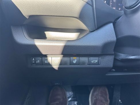 Used 2025 Toyota RAV4 XLE Premium image 29