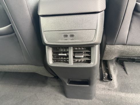 Used 2026 Chevrolet Equinox LT w/ Convenience Package II AWD/4WD image 14