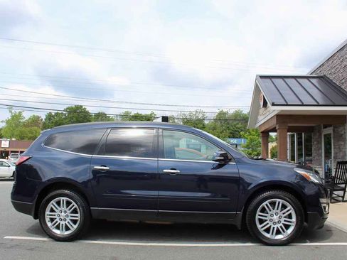 Used 2015 Chevrolet Traverse LT w/ Style and Technology Package AWD/4WD image 4