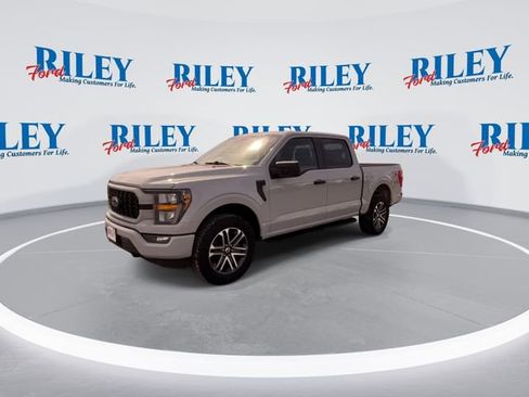 Certified 2023 Ford F150 XL w/ STX Appearance Package AWD/4WD image 4