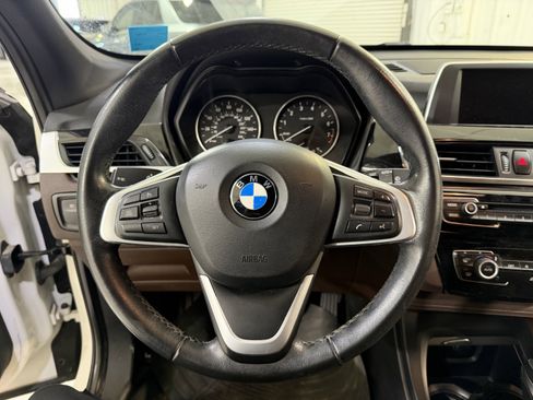 Used 2017 BMW X1 sDrive28i image 15