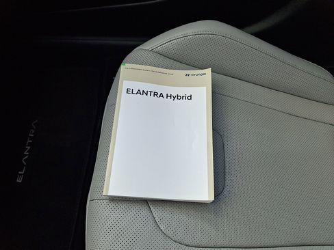 Certified 2023 Hyundai Elantra Limited image 26