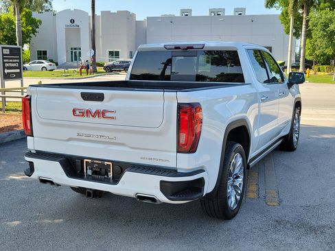 Used 2022 GMC Sierra 1500 Denali w/ Denali Reserve Package AWD/4WD image 6