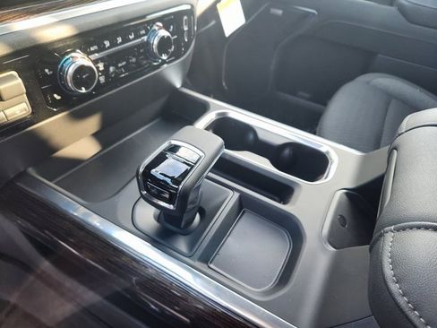 New 2026 GMC Sierra 1500 Elevation image 18