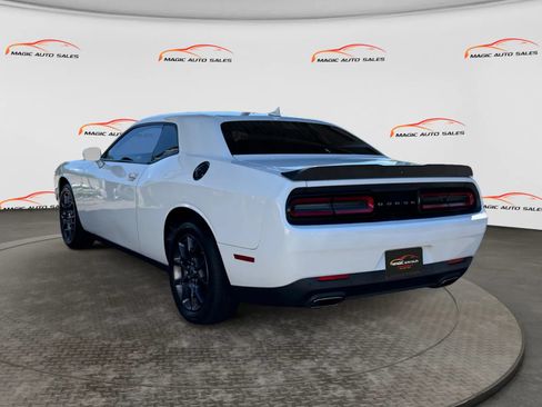 Used 2018 Dodge Challenger GT w/ Driver Convenience Group AWD/4WD image 8
