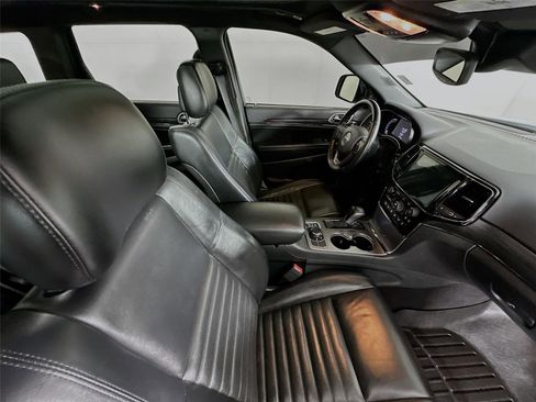 Used 2019 Jeep Grand Cherokee Limited X image 28
