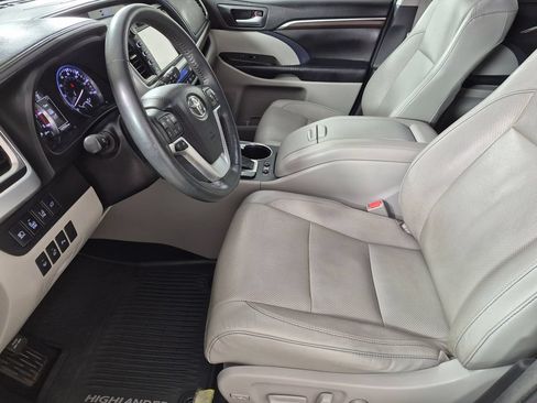Used 2016 Toyota Highlander Limited Platinum AWD/4WD image 22