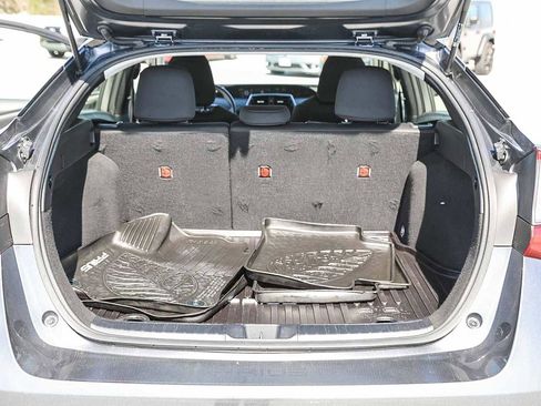 Used 2020 Toyota Prius LE image 25