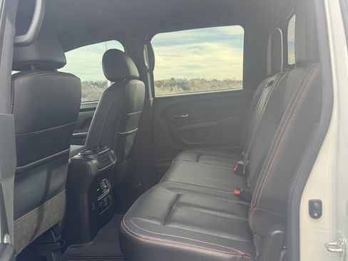 Used 2023 Nissan Titan PRO-4X w/ Pro-4x Convenience Package image 7
