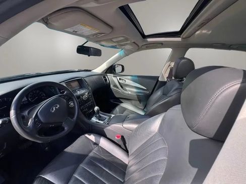 Used 2017 INFINITI QX50 2WD image 10