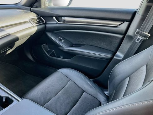 Used 2020 Honda Accord Sport image 21