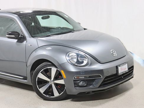 Used 2014 Volkswagen Beetle R-Line FWD image 2