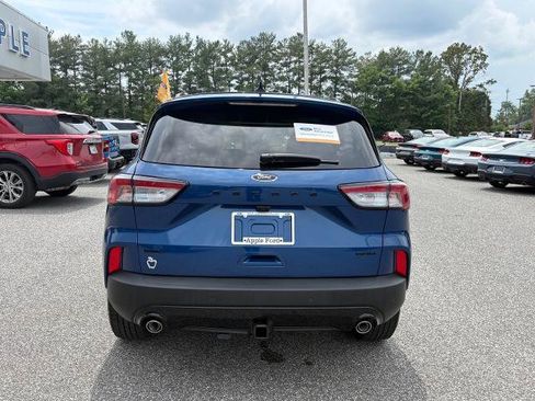Certified 2022 Ford Escape SEL w/ SEL Stealth AWD Package image 2