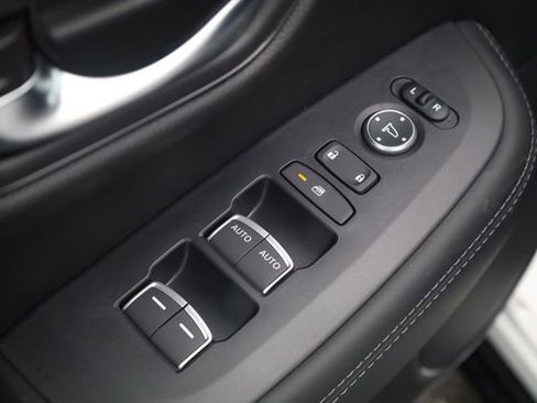 New 2026 Honda HR-V EX-L image 12