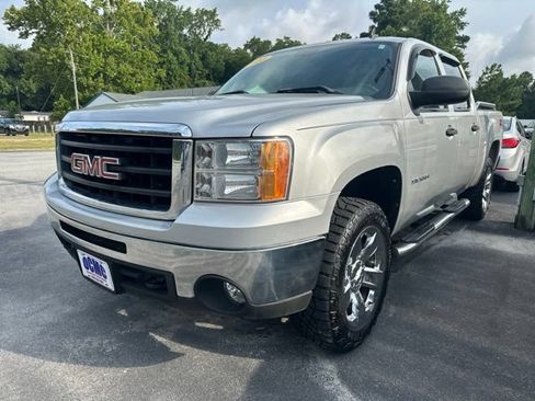 Used 2010 GMC Sierra 1500 SLE w/ Power Pack Plus AWD/4WD image 3