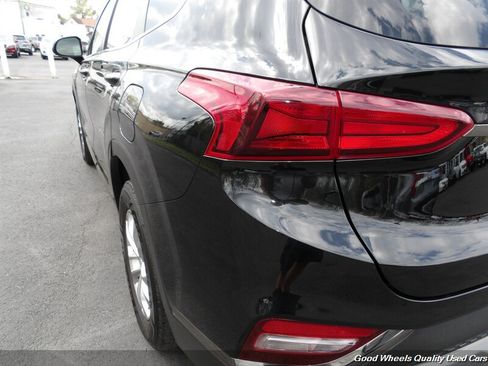 Used 2019 Hyundai Santa Fe SE AWD/4WD image 9