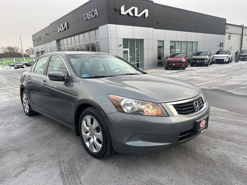 Used 2009 Honda Accord EX image 2