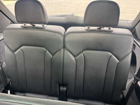 Used 2019 Audi Q7 3.0T Premium Plus w/ Premium Plus Package image 12