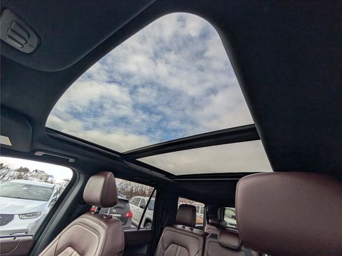 Used 2024 Ford Expedition Max Limited image 33