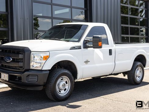 Used 2014 Ford F250 XL w/ Power Equipment Group AWD/4WD image 2