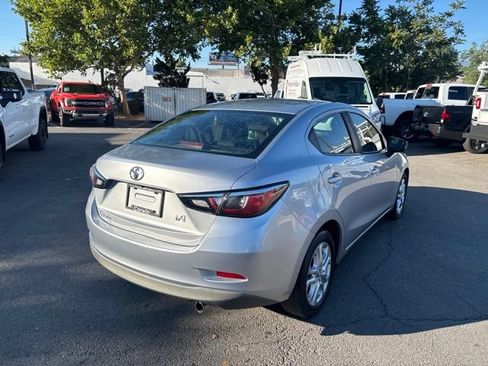 Used 2017 Toyota Yaris iA FWD image 8