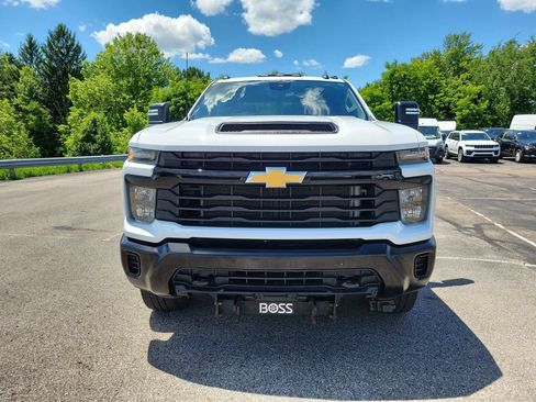 Used 2024 Chevrolet Silverado 3500 W/T AWD/4WD image 5