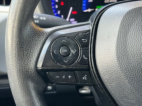 Certified 2021 Toyota Corolla LE image 28