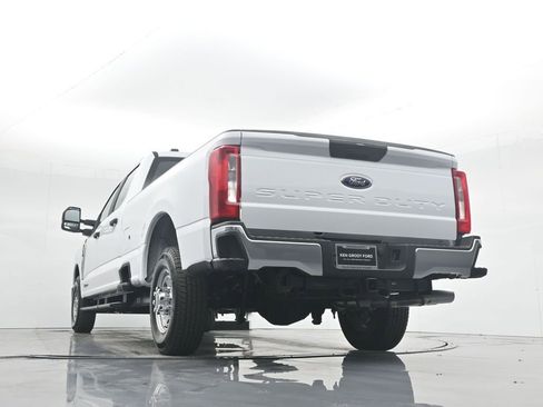 New 2026 Ford F350 XL w/ XL Chrome Package RWD image 50