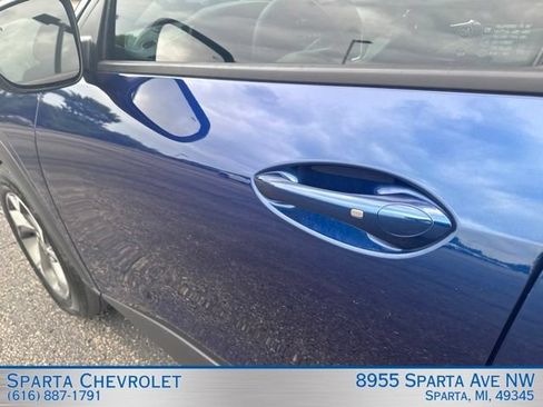 Used 2024 Chevrolet Trax LT w/ Driver Confidence Package FWD image 10