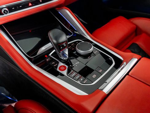 Used 2025 BMW X6 M Competition image 37