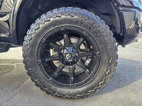 Used 2018 Ford F150 Lariat w/ Equipment Group 502A Luxury image 9