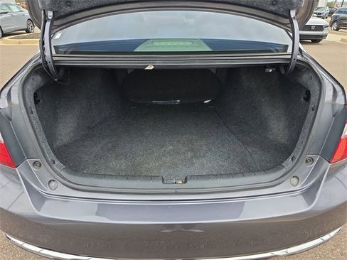 Used 2017 Honda Accord LX image 15