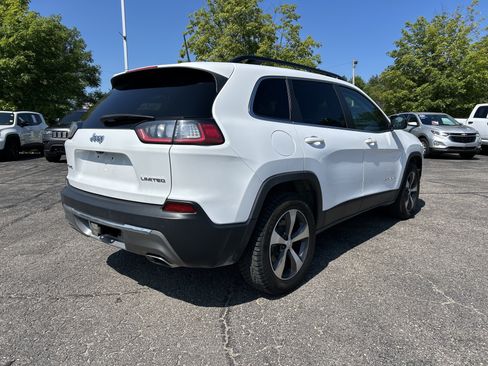 Used 2022 Jeep Cherokee Limited w/ Sun & Sound Group AWD/4WD image 4