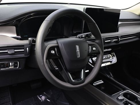 New 2026 Lincoln Corsair Reserve w/ Jet Appearance Package image 11