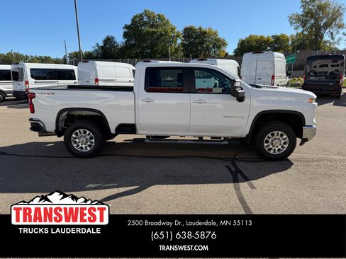 Used 2024 Chevrolet Silverado 3500 LT image 6